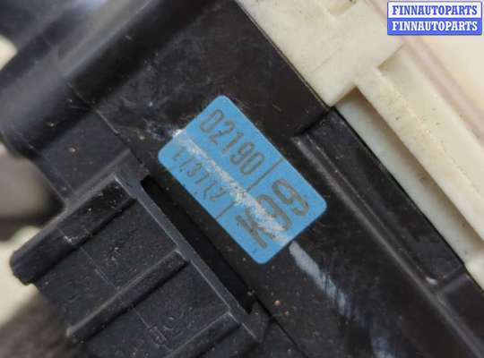 купить Переключатель поворотов на Toyota Corolla E12 2001-2006