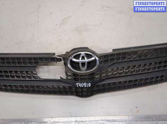 купить Решетка радиатора на Toyota RAV 4 2000-2005