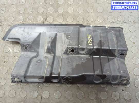 Пластик радиатора TT898649 на Toyota Tundra 2007-2013