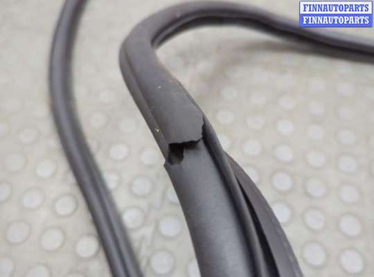 купить Уплотнитель на Volkswagen Tiguan 2016-2020