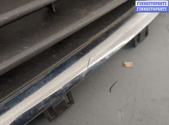 купить Решетка радиатора на Opel Zafira B 2005-2014