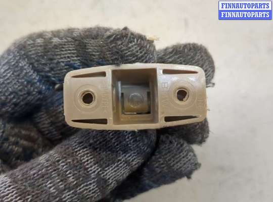 купить Кронштейн козырька солнцезащитного на BMW X5 E53 2000-2006