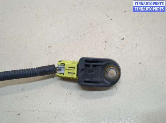 купить Датчик удара на Toyota Camry V40 2006-2011