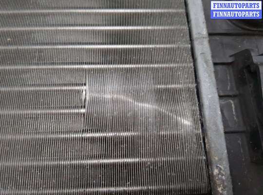 купить Радиатор охлаждения двигателя на Renault Megane 2 2002-2009