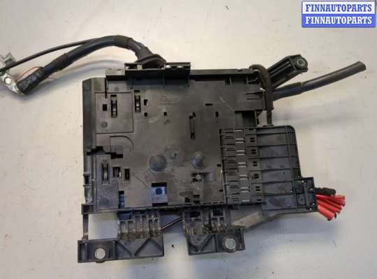 купить Блок предохранителей на Volkswagen Touareg 2010-2014