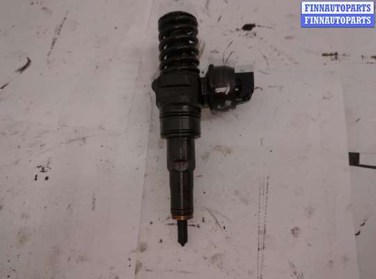 Форсунка топливная VG2526714 на Volkswagen Golf Plus