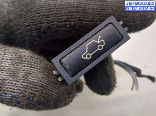 купить Кнопка открывания багажника салонная на BMW 7 E38 1994-2001