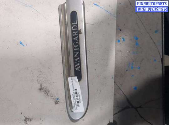 Молдинг крыла MB1573928 на Mercedes C W203 2000-2008