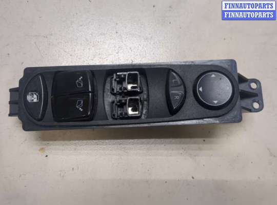 Блок управления стеклоподъёмниками на Mercedes-Benz Vito (W639)