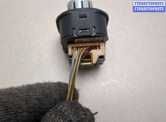 купить Кнопка регулировки зеркал на Volkswagen Tiguan 2011-2016