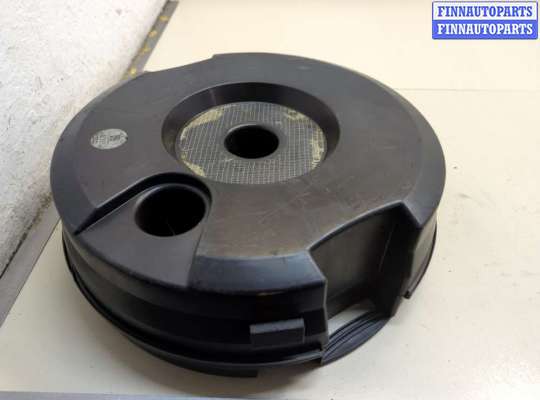 Сабвуфер AU1701685 на Audi Q5 2008-2017