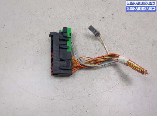 Блок предохранителей PG1146730 на Peugeot 406 1999-2004
