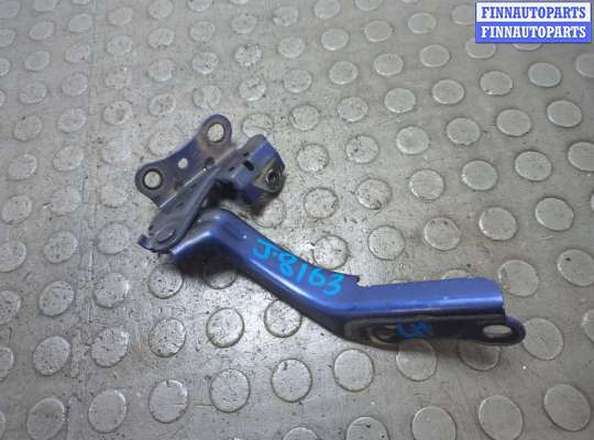 Петля капота на Toyota Camry XV70