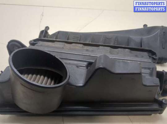 Корпус воздушного фильтра на Mercedes-Benz E (W211)