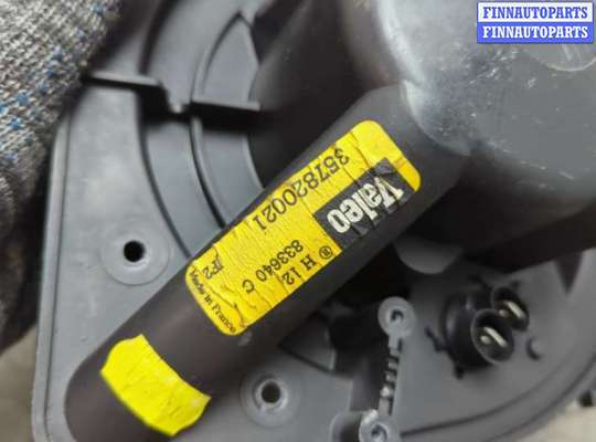 купить Двигатель отопителя (моторчик печки) на Volkswagen Passat 4 1993-1997