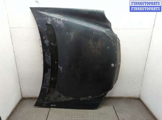 Решетка радиатора MB1693325 на Mercedes C W203 2000-2008