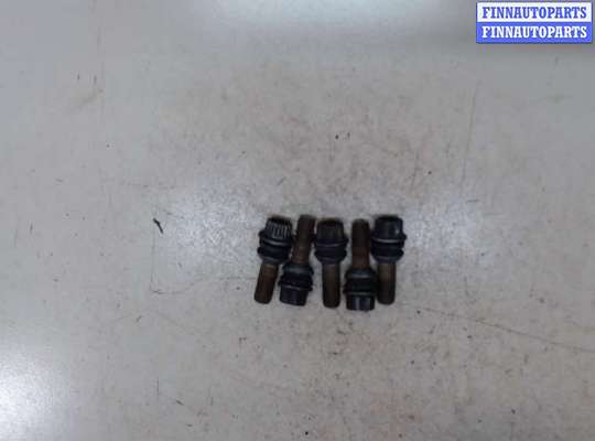 купить Болт колесный на Honda Civic 2001-2005