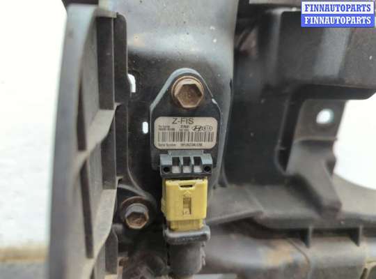 Панель передняя (телевизор) на Kia Ceed I (ED)