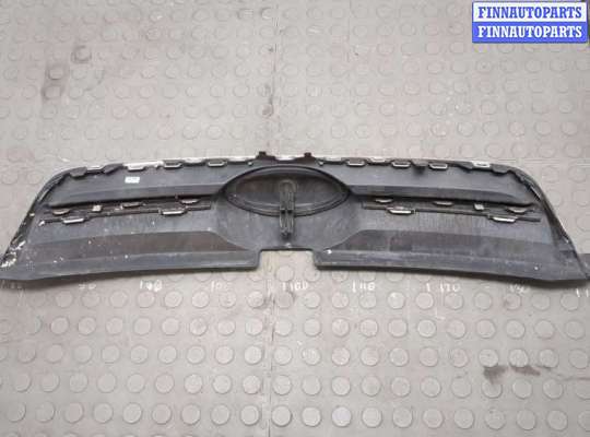 купить Решетка радиатора на Ford C-Max 2010-2015