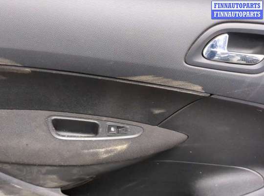 купить Стекло боковой двери на Peugeot 308 2007-2013