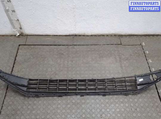 купить Заглушка (решётка) бампера на Volkswagen Jetta 7 2018-2024