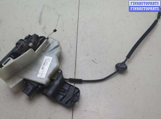 Замок боковой двери на Volkswagen Passat B5+ (3B, GP)