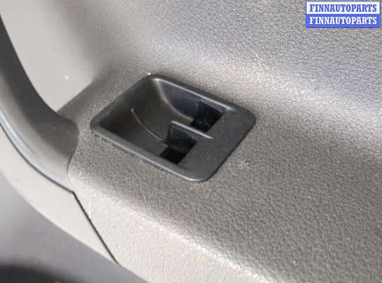 купить Дверная карта (Обшивка двери) на Volkswagen Caddy 2004-2015