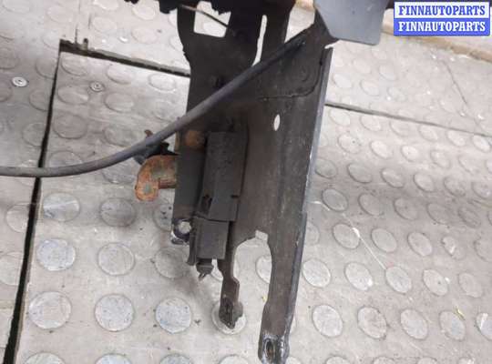 купить Рамка передняя (телевизор) на Mercedes E W211 2002-2009