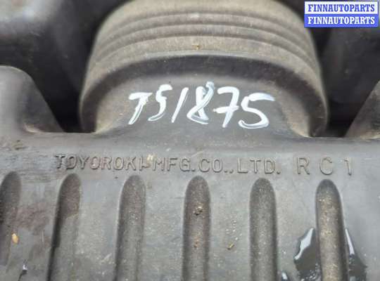 Корпус воздушного фильтра на Honda CR-V I (RD)