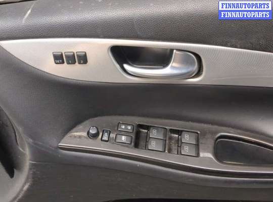 купить Дверь боковая (легковая) на Infiniti EX35