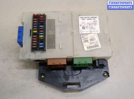 Блок предохранителей FO1866444 на Ford Mondeo 4 2007-2015