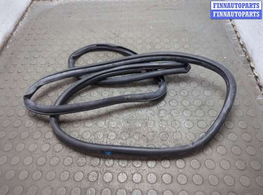 купить Уплотнитель на Toyota C-HR 2016-2023