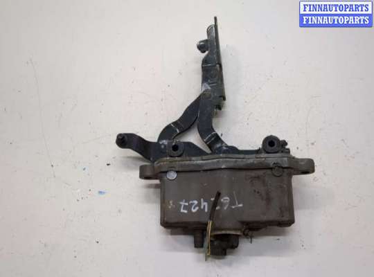 Купить Петля капота на Mercedes E W212 2009-2016 Петля капота MB1706012 на Mercedes E W212 2009-2016