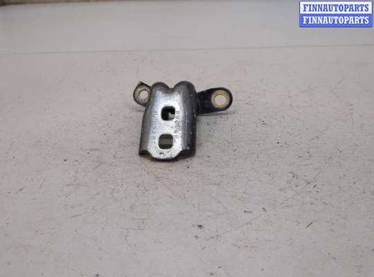 Петля двери на Chevrolet Cruze II (J400)