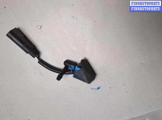 купить Форсунка омывателя стекла на Jeep Patriot 2007-2016