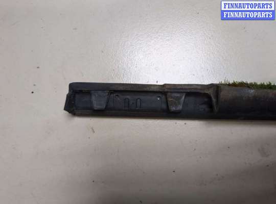 купить Молдинг стекла (боковое) на Volkswagen Passat 5 2000-2005