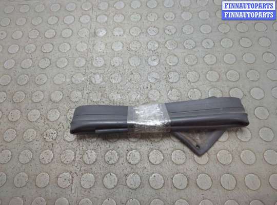 купить Уплотнитель на Toyota Highlander 2 2007-2013