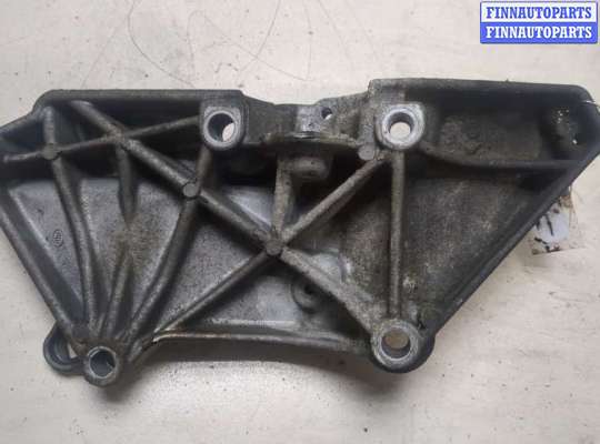 купить Кронштейн крепления генератора на Renault Megane 2 2002-2009