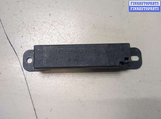 Усилитель антенны MB1556730 на Mercedes ML W164 2005-2011