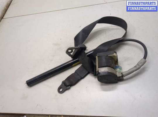 Ремень безопасности на Volkswagen Passat B4 (3A)