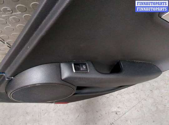 купить Дверная карта (Обшивка двери) на Mercedes C W204 2006-2015