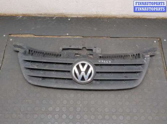 купить Решетка радиатора на Volkswagen Touran 2003-2006
