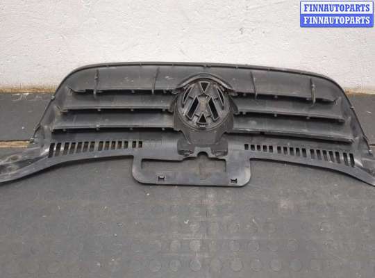 купить Решетка радиатора на Volkswagen Touran 2003-2006