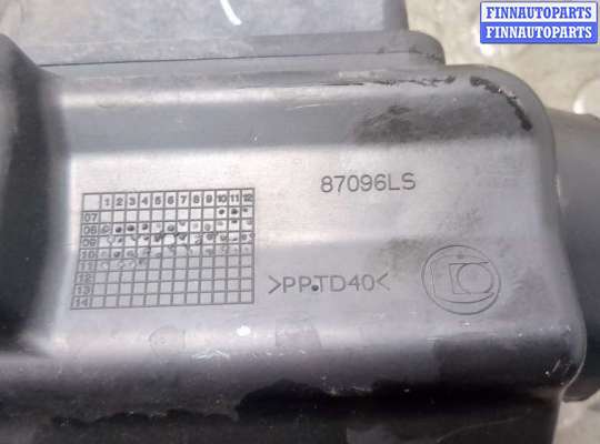 купить Корпус воздушного фильтра на Toyota Yaris 2005-2011