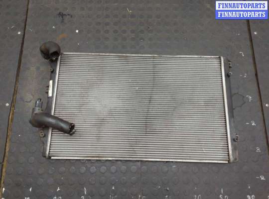 Радиатор охлаждения двигателя RN1578545 на Renault Scenic 2012-2016