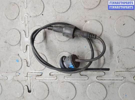 купить Датчик парктроника на Volkswagen Transporter 5 2003-2015