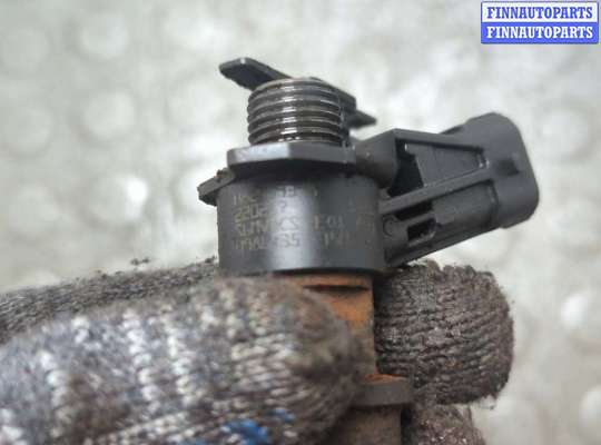 Форсунка топливная на Renault Trafic II