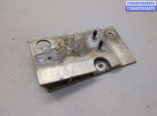 Кронштейн бампера NS988617 на Nissan Pathfinder 2012-2020