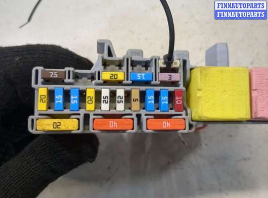 купить Блок предохранителей на Renault Scenic 2003-2009
