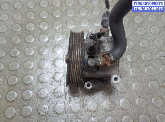 Насос гидроусилителя руля (ГУР) FO2153359 на Ford Focus 2 2005-2008